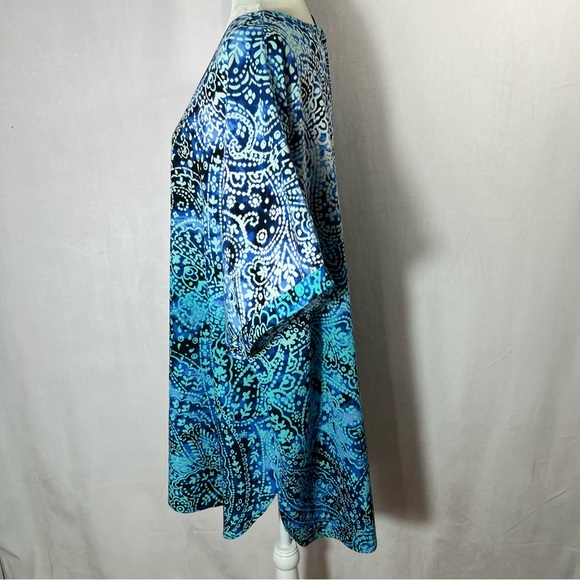 “Maggie Barnes” Short Sleeve Blouse - Picture 4 of 13